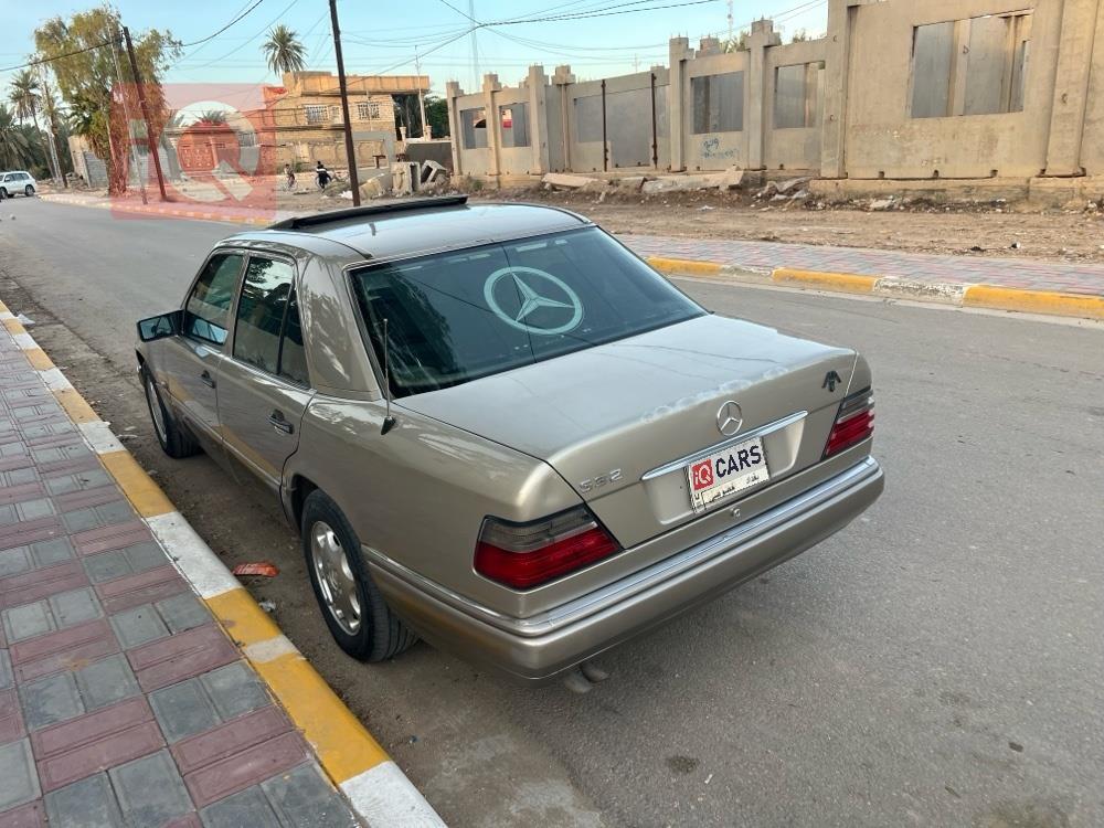 مێرسێدس بێنز E-Class